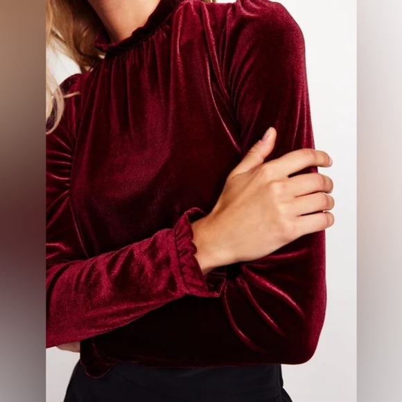 Boden Women’s Velvet Frill Neck Top - Picture 1 of 6